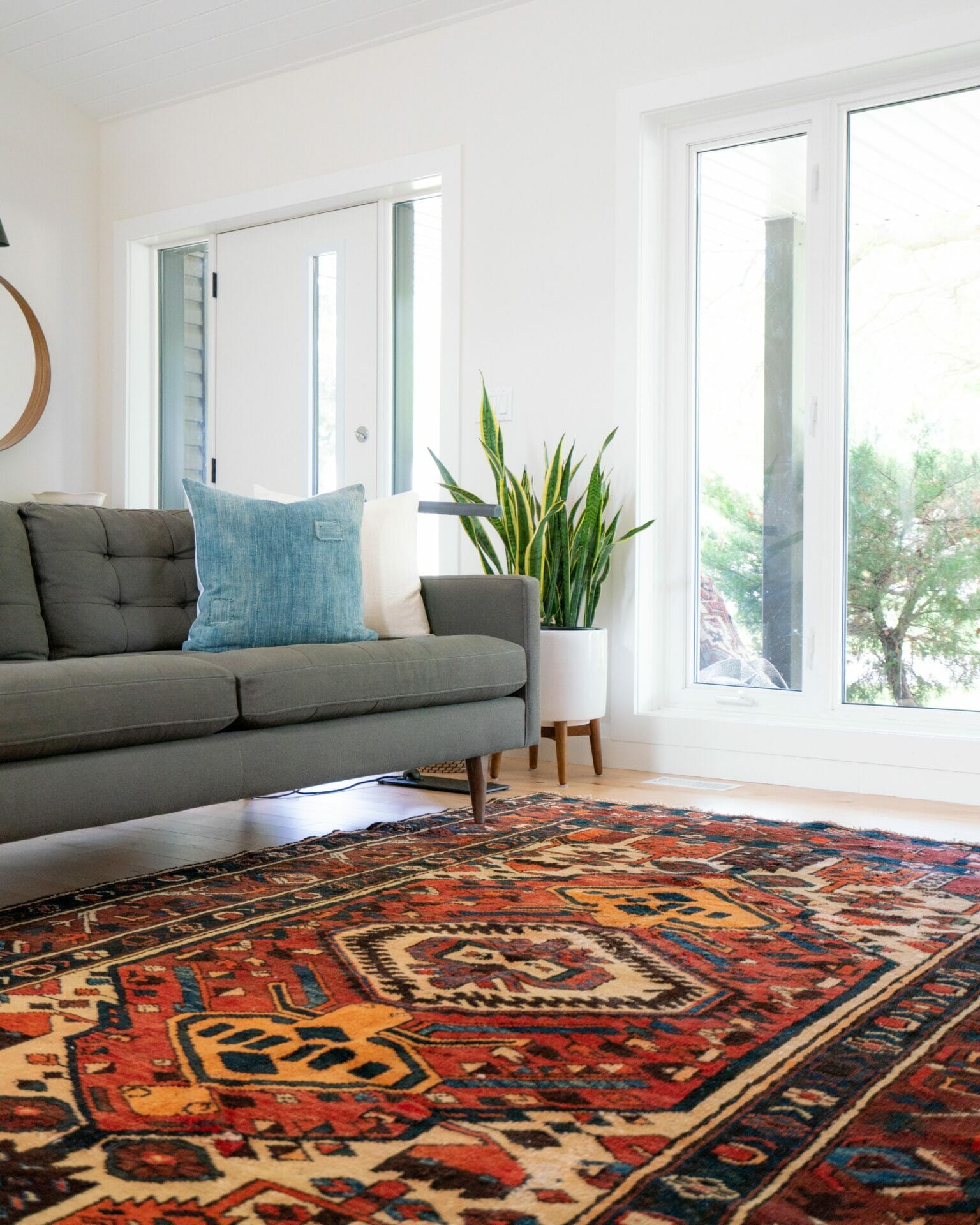 7 Winter Home Decor Ideas To Spruce Up Your Space 